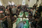 صحيفة الثورة صنعاء اخبار اليمن الان الفلسطينيون يشيعون القيادي الكبير القسام اخبار اليمن الان الحدث اليوم عاجل صحيفة الثورة صنعاء