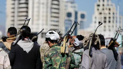 اخبار اليمن الان المليشيا تعتدي أكاديمي صنعاء سيارته اخبار اليمن الان الحدث اليوم عاجل