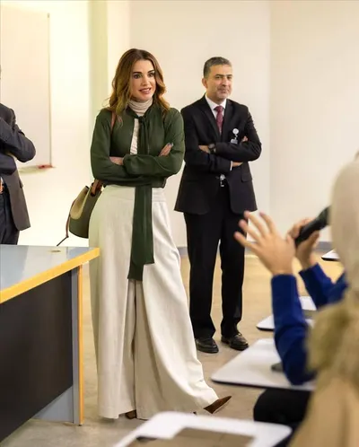 اخبار اليمن الان الطابع الطبيعي إطلالات الكلاسيكية والعصرية اخبار اليمن الان الحدث اليوم عاجل