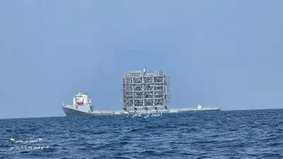 اخبار اليمن الان رصد قارب يحمل مجسم ضخم اخبار اليمن الان الحدث اليوم عاجل