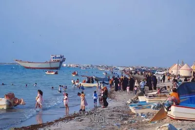 اخبار اليمن الان كورنيش المخا يكتظ بالزوار الأضحى اخبار اليمن الان الحدث اليوم عاجل