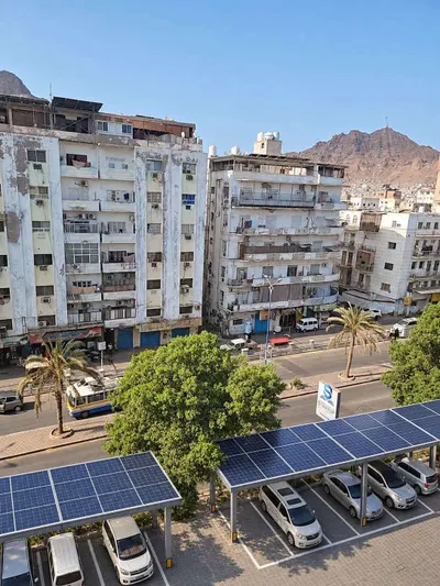 اخبار اليمن الان بتوقيف الألواح الشمسية الكهرباء للمواطنين اخبار اليمن الان الحدث اليوم عاجل