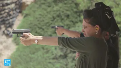 اخبار اليمن الان إسرائيل السلاح بأيدي النساء اخبار اليمن الان الحدث اليوم عاجل