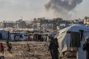 صحيفة الثورة صنعاء اخبار اليمن الان الإسرائيلي يستهدف النازحين ويواصل خروقاته اخبار اليمن الان الحدث اليوم عاجل صحيفة الثورة صنعاء