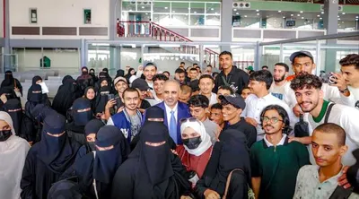 اخبار اليمن الان الرئيس الزبيدي المنحة الدراسية الإماراتية اخبار اليمن الان الحدث اليوم عاجل