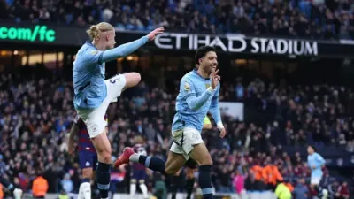 اخبار اليمن الان broadcast manchester nottingham english premier اخبار اليمن الان الحدث اليوم عاجل