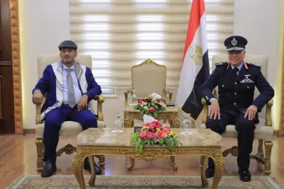 اخبار اليمن الان مرتديا الشماغ الفلسطيني بالتزامن تهديدات اخبار اليمن الان الحدث اليوم عاجل