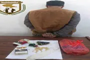 عدن تايم اخبار اليمن الان قوات متهما بحوزته مخدرات ومسكرات اخبار اليمن الان الحدث اليوم عاجل عدن تايم