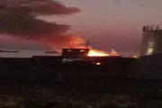 عدن تايم اخبار اليمن الان يلتهم سفينة ميناء حولاف بسقطرى اخبار اليمن الان الحدث اليوم عاجل عدن تايم