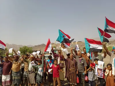 اخبار اليمن الان احتجاجية مديريات لإدراج مدانين بالإرهاب اخبار اليمن الان الحدث اليوم عاجل