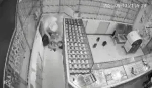 اخبار اليمن الان القبض أعتدى مجوهرات الذهب بصنعاء اخبار اليمن الان الحدث اليوم عاجل