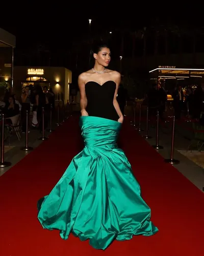 اخبار اليمن الان نجمات الأنظار الزاهد وأمينة الأناقة اخبار اليمن الان الحدث اليوم عاجل