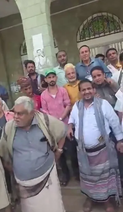 اخبار اليمن الان استياء الحديدة موظفا واستبدالهم بآخرين اخبار اليمن الان الحدث اليوم عاجل