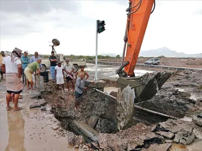 اخبار اليمن الان كسر بخط مياه رئيسي عدن اخبار اليمن الان الحدث اليوم عاجل
