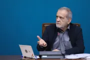 صحيفة الثورة صنعاء اخبار اليمن الان بزشكيان استهداف البنى التحتية للنقل اخبار اليمن الان الحدث اليوم عاجل صحيفة الثورة صنعاء