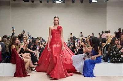 اخبار اليمن الان موضة الفساتين الحمراء النجمات الأول اخبار اليمن الان الحدث اليوم عاجل