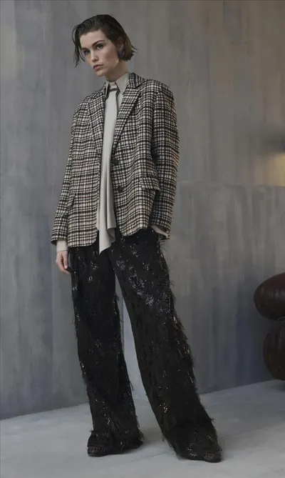 اخبار اليمن الان بأسلوب برونيلو كوتشينيلي الموضة النسائية اخبار اليمن الان الحدث اليوم عاجل