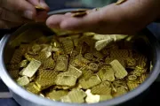 مارب اليوم اخبار اليمن الان أسعار الذهب بانتظار بيانات أمريكية اخبار اليمن الان الحدث اليوم عاجل مارب اليوم