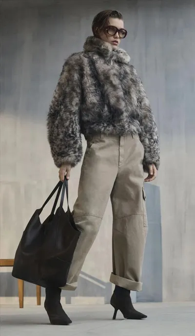 اخبار اليمن الان بأسلوب برونيلو كوتشينيلي الموضة النسائية اخبار اليمن الان الحدث اليوم عاجل