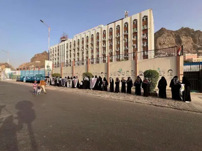 اخبار اليمن الان المخفيين احتجاجية للمطالبة بالكشف أبنائهن اخبار اليمن الان الحدث اليوم عاجل