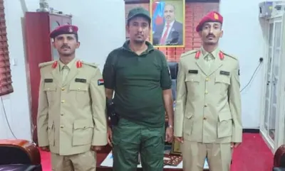 اخبار اليمن الان الحوشبي ضابطان منتسبي تخرجهما العسكرية اخبار اليمن الان الحدث اليوم عاجل