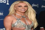 صحيفة المرصد اخبار اليمن الان الموضة لماذا بريتني السراويل الجريئة اخبار اليمن الان الحدث اليوم عاجل صحيفة المرصد