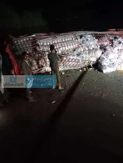 اخبار اليمن الان لحظات مرعبة انقلاب قاطرة سيارات اخبار اليمن الان الحدث اليوم عاجل