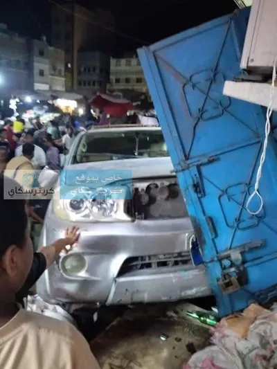 اخبار اليمن الان سيارة تقتحم وتصيب عددا المواطنين اخبار اليمن الان الحدث اليوم عاجل
