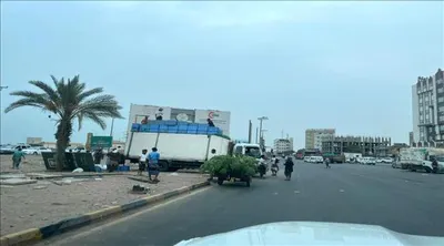 اخبار اليمن الان مروري كابوتا يتسبب بانقلاب تجارية اخبار اليمن الان الحدث اليوم عاجل