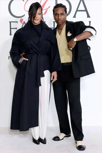 اخبار اليمن الان الفنانة ريهانا للجمهور ولادتها إطلالتها اخبار اليمن الان الحدث اليوم عاجل