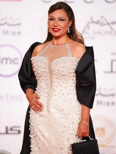 اخبار اليمن الان يسرقون الأضواء افتتاح القاهرة السينمائي اخبار اليمن الان الحدث اليوم عاجل