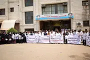 عرب تايم اخبار اليمن الان وتقارير احتجاجية الأسنان بالاعتداءات الجامعي اخبار اليمن الان الحدث اليوم عاجل عرب تايم