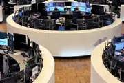 صحيفة الثورة صنعاء اخبار اليمن الان تراجع أسهم أوروبا موجة قياسية اخبار اليمن الان الحدث اليوم عاجل صحيفة الثورة صنعاء