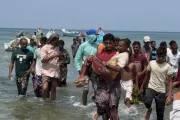 وكالة 2 ديسمبر اخبار اليمن الان صيادا الخوخة نجاتهم جزيرة الأحمر اخبار اليمن الان الحدث اليوم عاجل وكالة 2 ديسمبر