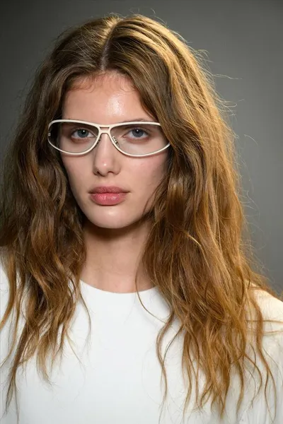 اخبار اليمن الان النظارات الطبية الموسم وتحاكي أيقونية اخبار اليمن الان الحدث اليوم عاجل