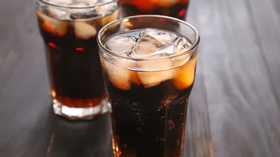 اخبار اليمن الان الأضرار الصحية الكبيرة لتناول الكولا اخبار اليمن الان الحدث اليوم عاجل