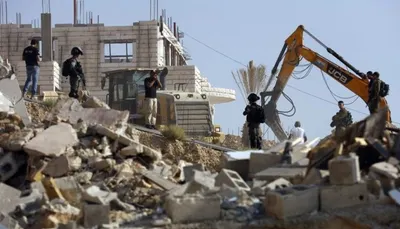 اخبار اليمن الان الاحتلال يهدم منزل فلسطيني الخليل اخبار اليمن الان الحدث اليوم عاجل