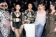 صحيفة المرصد اخبار اليمن الان النجمات يبدعن اختيار الإطلالات chanel اخبار اليمن الان الحدث اليوم عاجل صحيفة المرصد