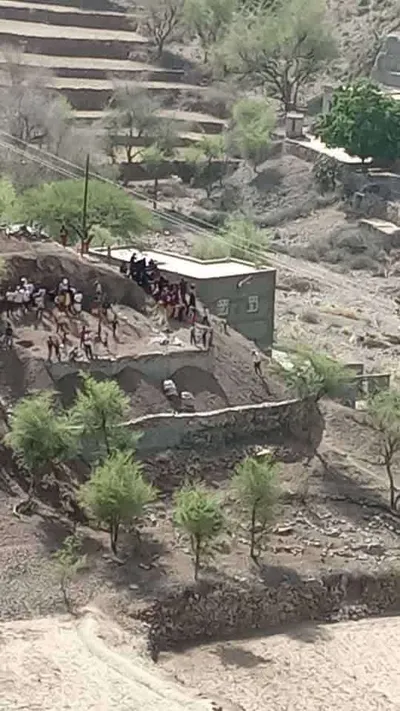 اخبار اليمن الان وفاة حادث مؤلم سقوط جدار اخبار اليمن الان الحدث اليوم عاجل