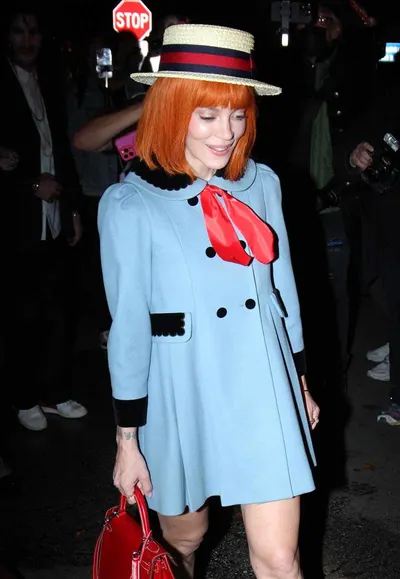 اخبار اليمن الان وأناقة تتألق بالأسود إطلالتها البيضاء اخبار اليمن الان الحدث اليوم عاجل