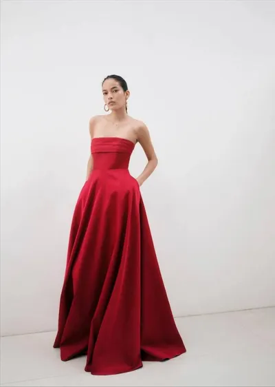 اخبار اليمن الان موضة الفساتين الحمراء النجمات الأول اخبار اليمن الان الحدث اليوم عاجل