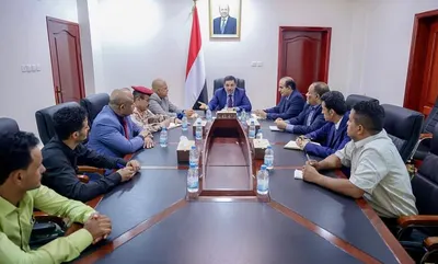 اخبار اليمن الان رئيس الوزراء يلتقي ممثلي شهداء اخبار اليمن الان الحدث اليوم عاجل