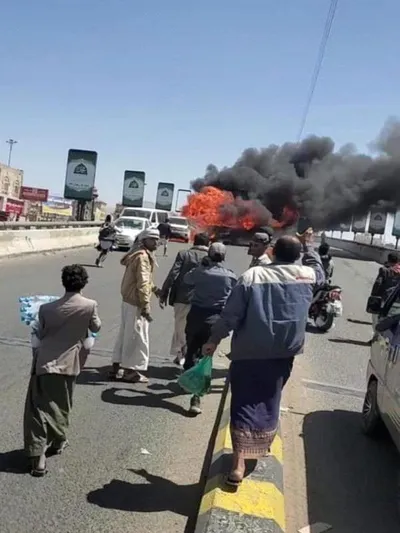اخبار اليمن الان حريق يلتهم عددا السيارات صنعاء اخبار اليمن الان الحدث اليوم عاجل