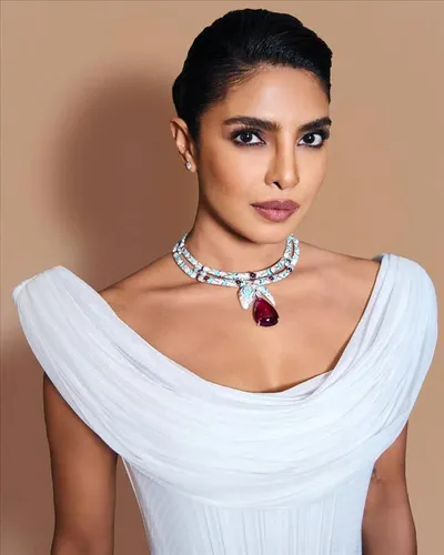 اخبار اليمن الان إطلالات النجمات مجوهرات بولغاري ظهوراتهن اخبار اليمن الان الحدث اليوم عاجل