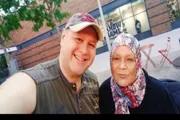 صحيفة المرصد اخبار اليمن الان ينهار بالبكاء والدته تمكنه جنازتها اخبار اليمن الان الحدث اليوم عاجل صحيفة المرصد