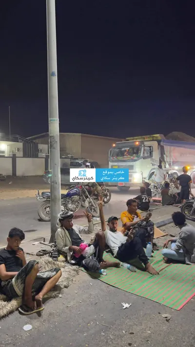 اخبار اليمن الان أهالي يفترشون الشارع احتجاجا الكهرباء اخبار اليمن الان الحدث اليوم عاجل