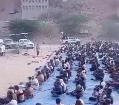 اخبار اليمن الان بالفيديو صلاة العيد تتحول ساحة اخبار اليمن الان الحدث اليوم عاجل