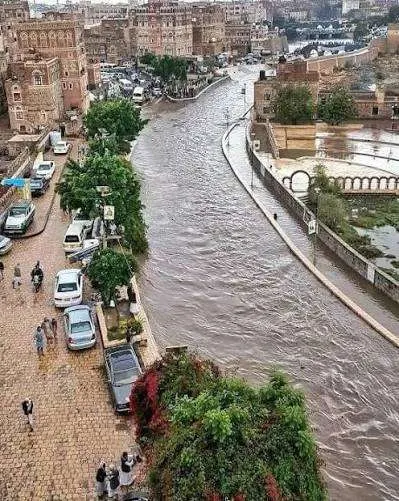 اخبار اليمن الان الدفاع المدني سائلة صنعاء القديمة اخبار اليمن الان الحدث اليوم عاجل