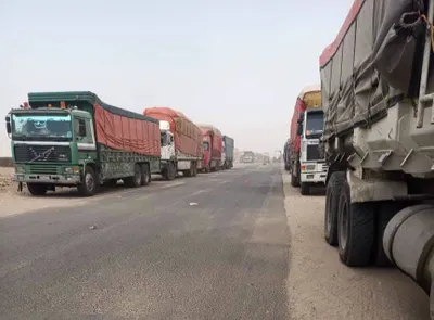 اخبار اليمن الان عشرات الشاحنات المحملة بالبضائع الباحة اخبار اليمن الان الحدث اليوم عاجل