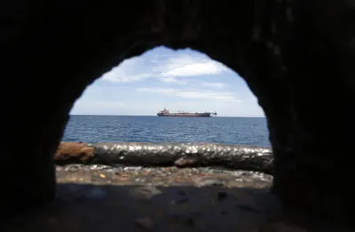 اخبار اليمن الان صنعاء تصدير وإعادة النفط الأمريكي اخبار اليمن الان الحدث اليوم عاجل